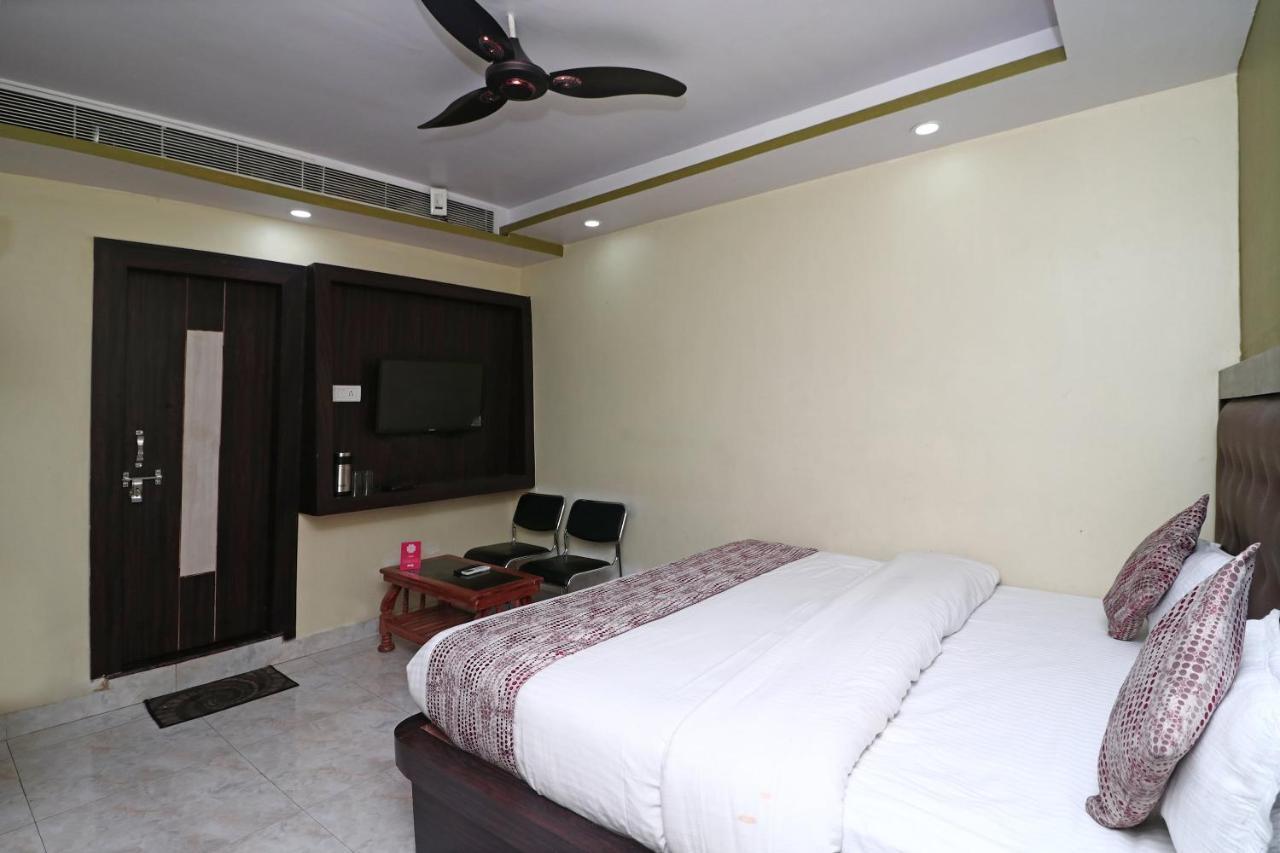 Oyo 15169 Hotel Rk Inn Lucknow Eksteriør billede