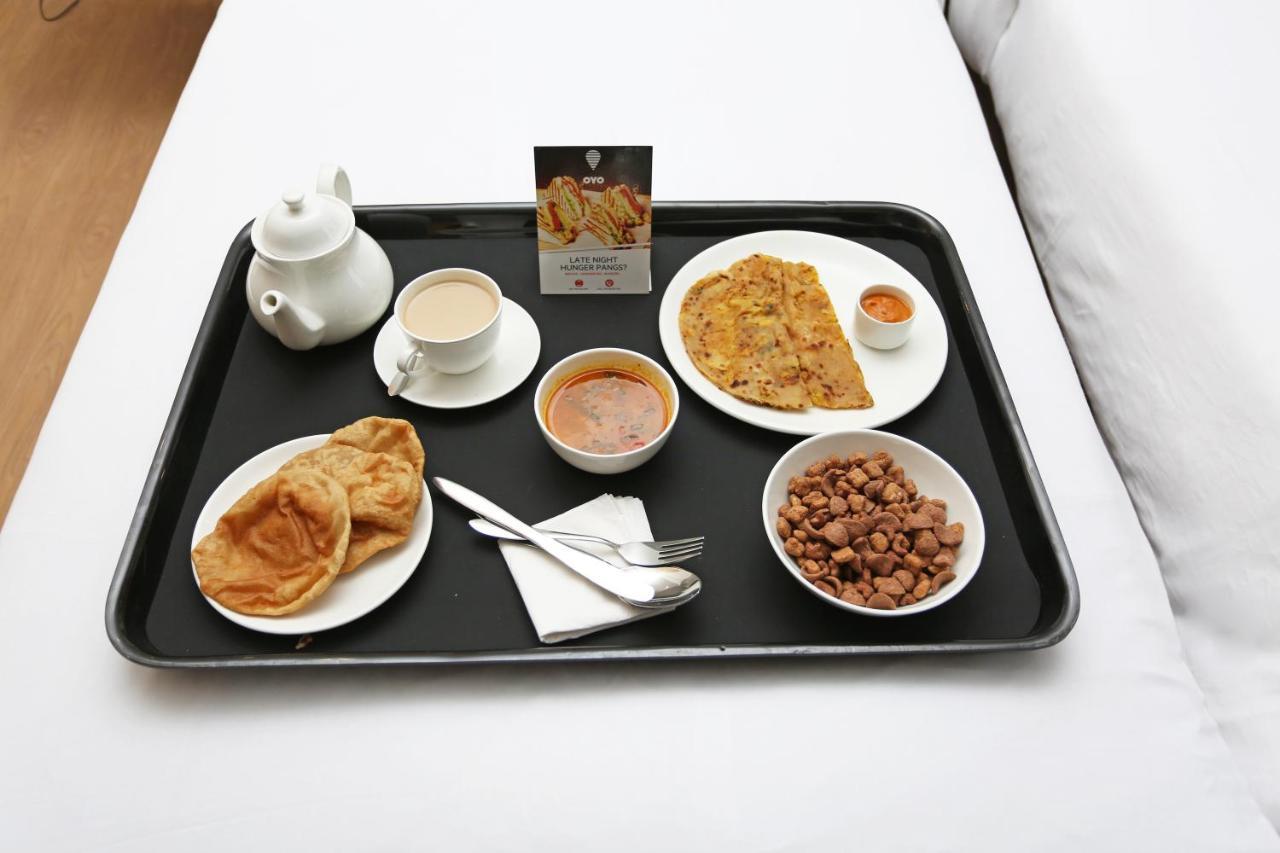 Oyo 15169 Hotel Rk Inn Lucknow Eksteriør billede