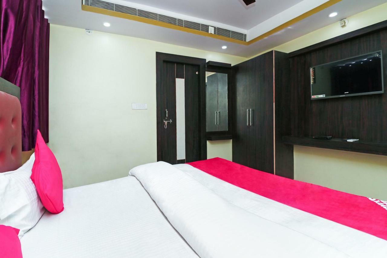 Oyo 15169 Hotel Rk Inn Lucknow Eksteriør billede